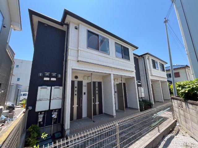 プランドール 外観写真（昼）