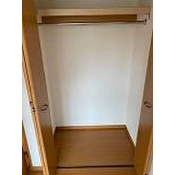 ルミエール大久保 収納