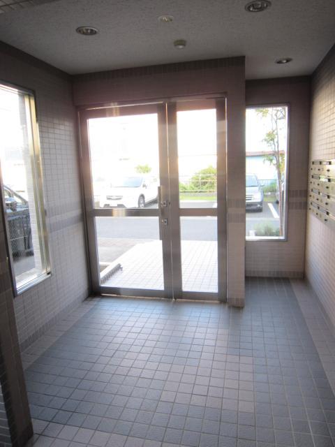 セシオン湘南 広々なエントランス