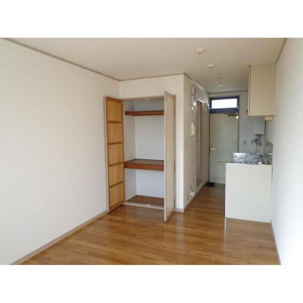 エステートピア忠生201号室 リビング