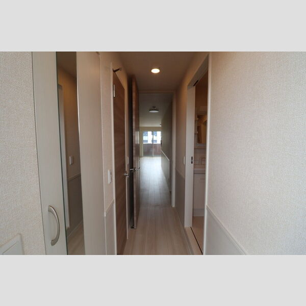 グランチェスタ浦和美園303号室 廊下
