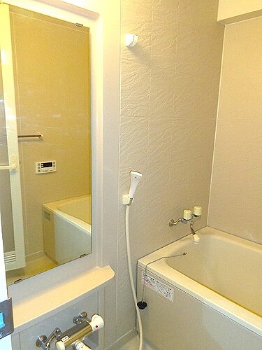 リヴィエルバーグ西大島 浴室　※前回募集時2015年5月撮影