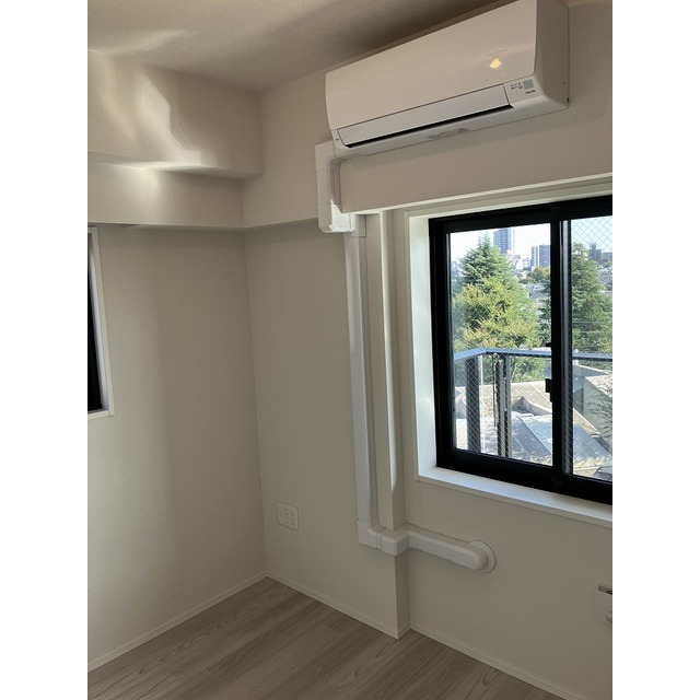 プレディアコート三軒茶屋602号室 内観