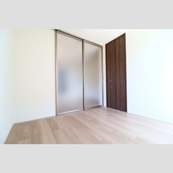 グラナーデ新宿201号室 同建物別部屋の参考画像