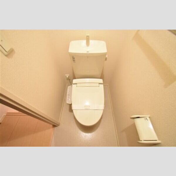 ハイネスCDFE　F201号室 洗浄便座