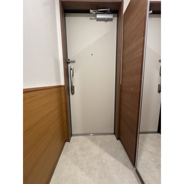 La　Libeｌｌule　二本榎209号室 玄関