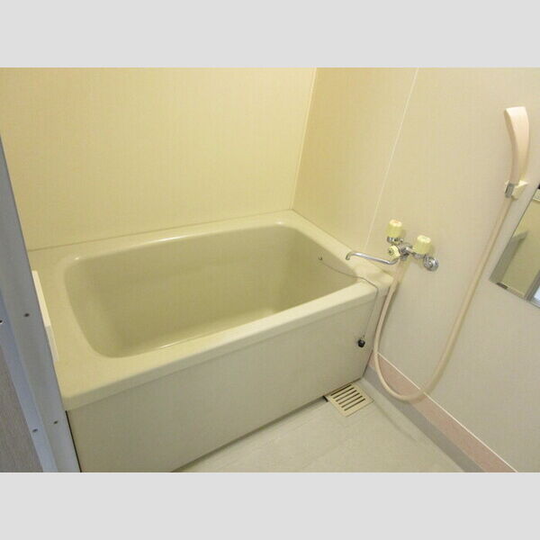 エムズ・アーク　C棟114号室 同建物別部屋の参考画像