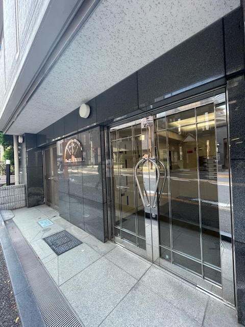 パークウェル市ヶ谷 エントランス