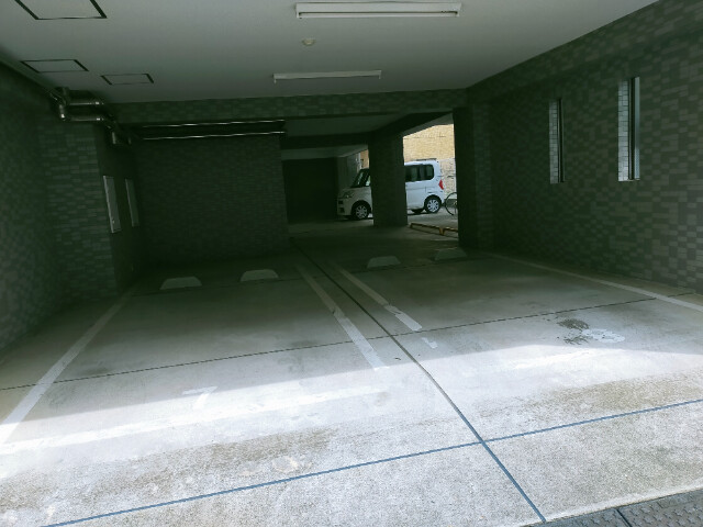 フェースタワー２(K-030)3階 駐車場