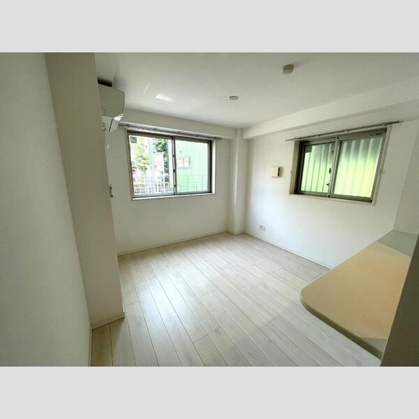 コンフォーティア102号室 同建物別部屋の参考画像