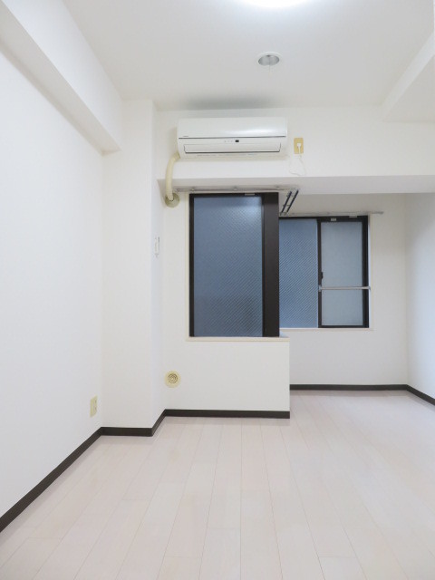 ホーユウコンフォルト蒲田 リビング