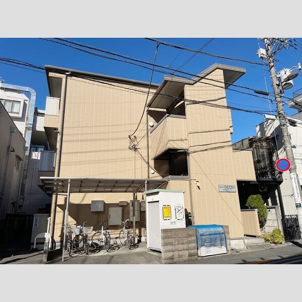 アバンウェル ディッツォ201号室 外観