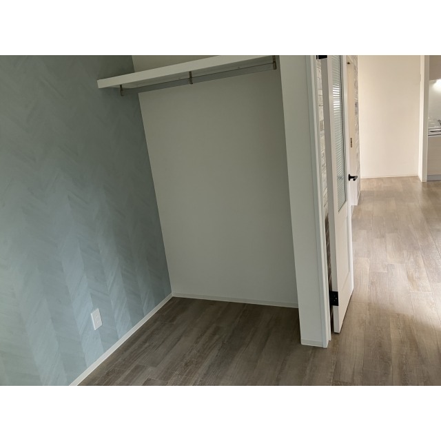 モナ・ローベル 内観