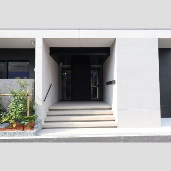 Noble Maison406号室 エントランス