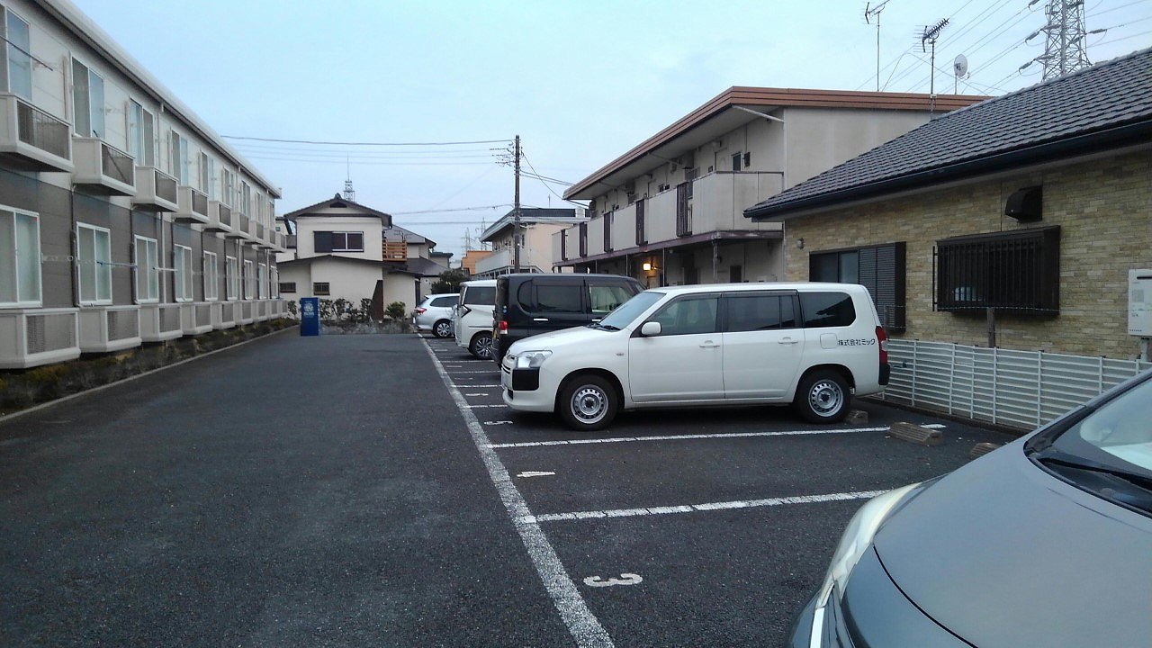 レオパレス桜105号室 敷地内に駐車場あり
