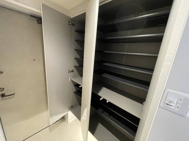 東急ドエル・アルス川口五丁目弐番館 収納