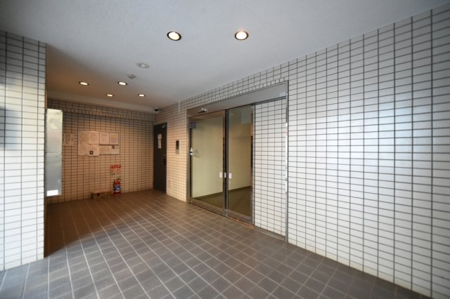 サンパレス松庵 エントランス