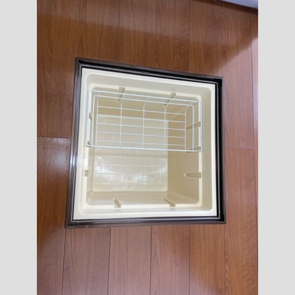 ピュアロータス　Ⅱ103号室 床下収納