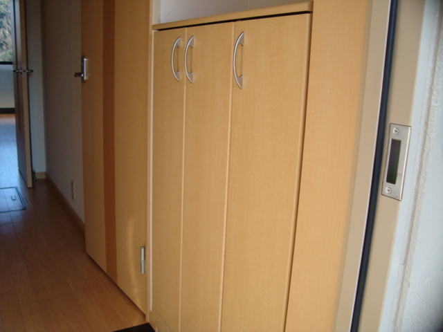 ハイツコスモス 下駄箱