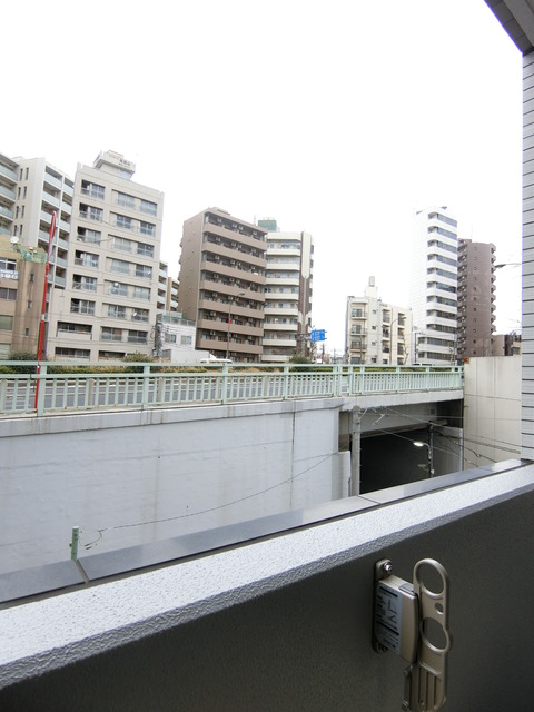 ガーラ・プレシャス高輪台3階 バルコニー