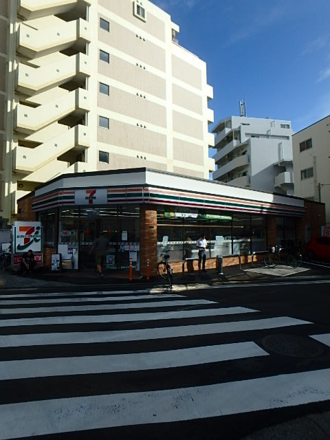 ガーラ・クレスタ川崎 【コンビニエンスストア】セブンイレブン川崎貝塚2丁目店まで813ｍ