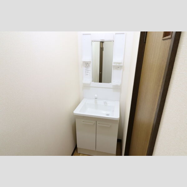 ジュネスコーポ 洗髪洗面化粧台