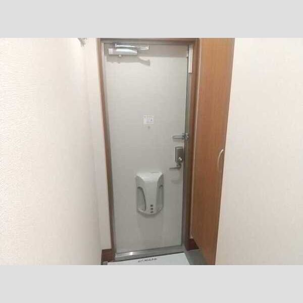 グリーンヒル北八202号室 玄関
