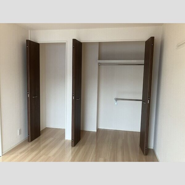 サンスクエア 収納