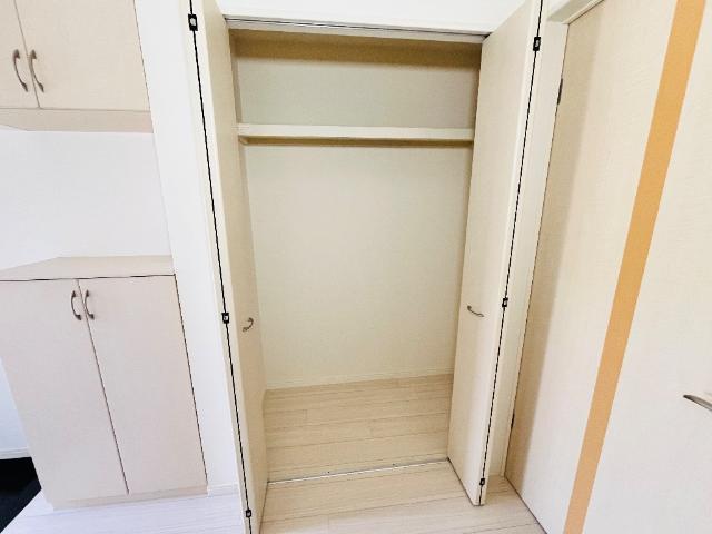 ベルクラージュ 玄関ホール収納