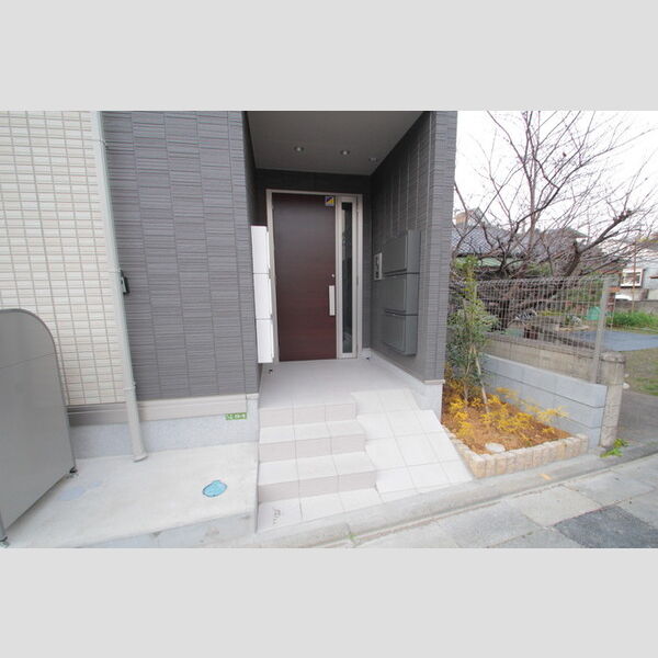 クレールX101号室 エントランス