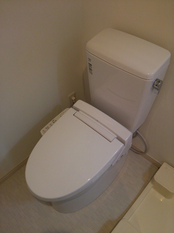 プレスト武蔵小杉3階 トイレ