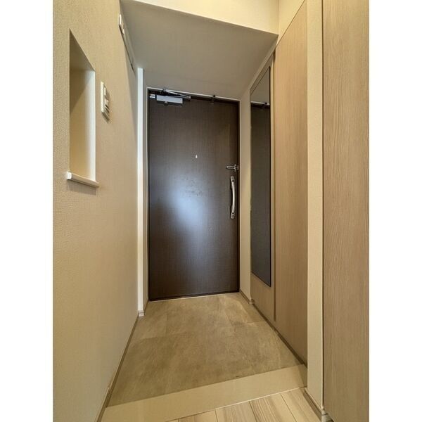 スプランディッド南千住401号室 玄関