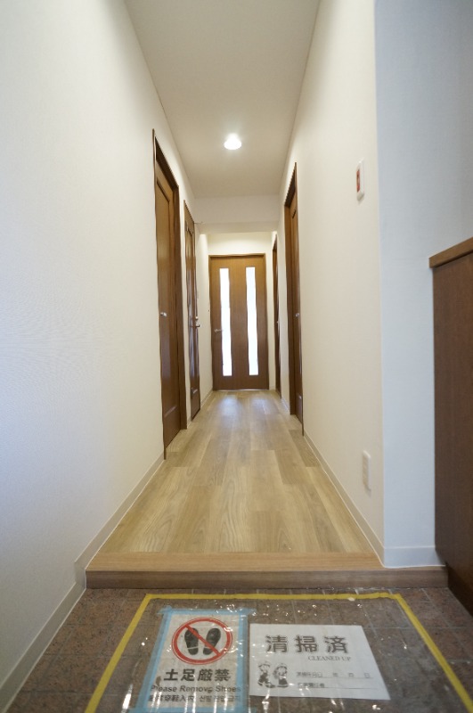 T’s garden横浜岸根公園2階 玄関