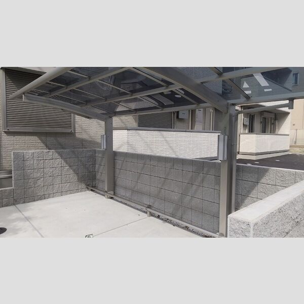 グランテージ海神B 駐輪場