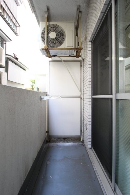 ホーユウコンフォルト神奈川新町 バルコニー