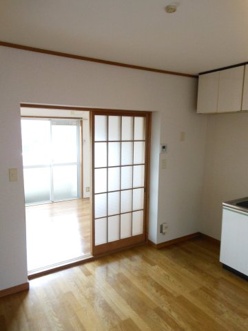 アビタシオン稲城 リビング