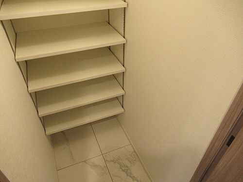 ライオンズ横濱関内レジデンス 玄関収納