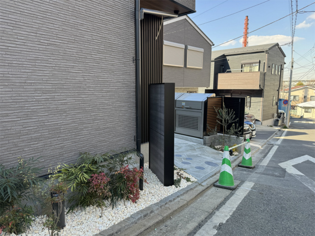 リブリ・西横浜Ⅱ エントランス