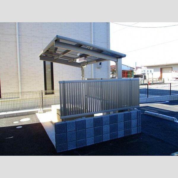 メゾンたくみ 駐輪場