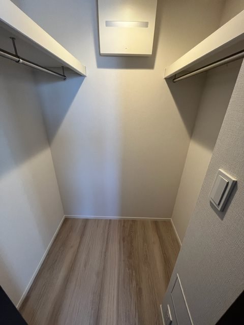 ドゥーエ日暮里9階 収納