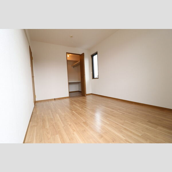 アーバンコート201号室 洋室