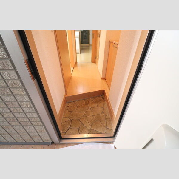 ディライトヒルズ102号室 玄関