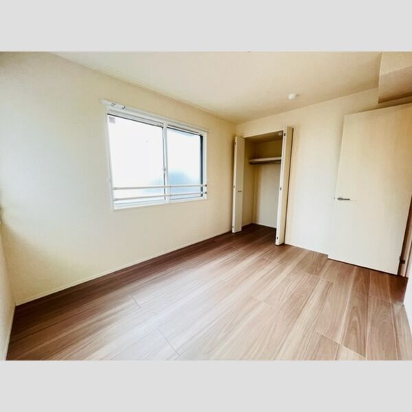 セッテ305号室 洋室