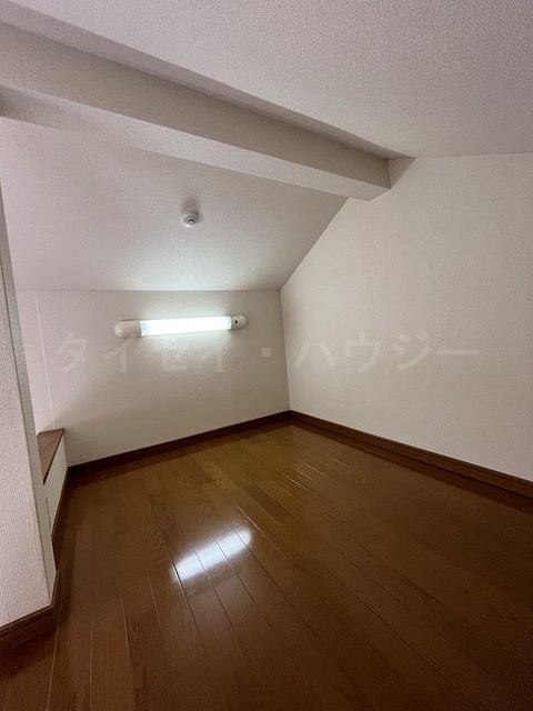 アーバンスクエア江原町Ａ棟 リビング