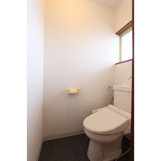 ジュエルハウス201号室 トイレ