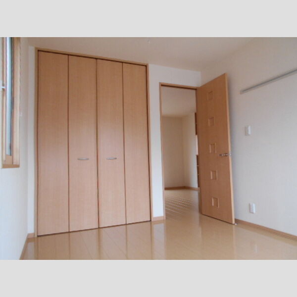 エミール・オガワ　A・B棟A201号室 洋室