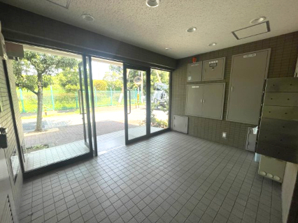グリーンパーク中川0306号室 エントランス