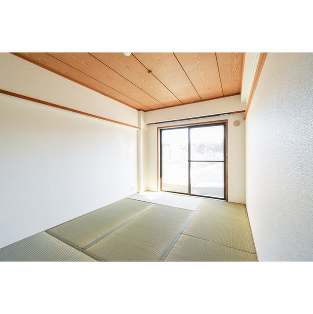 座間グリーンヒル302号室 内観