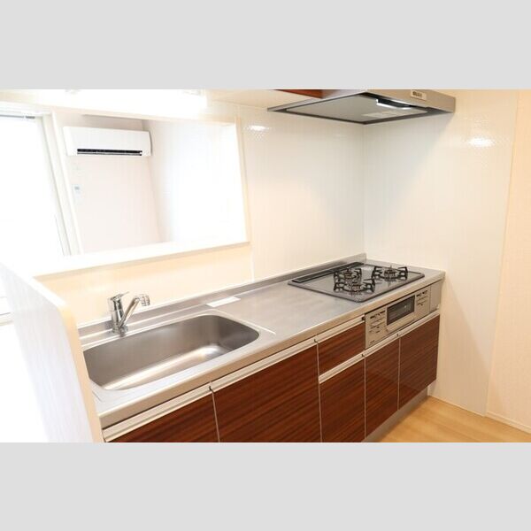 リヴェール303号室 システムキッチン