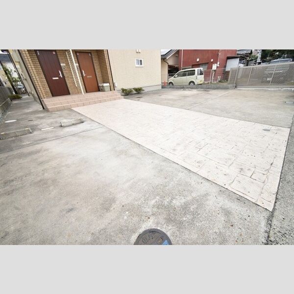 フォンティーヌ　Ⅱ棟 駐車場